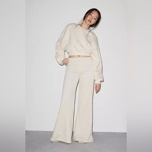 UO Alessia Flare Sweatpants